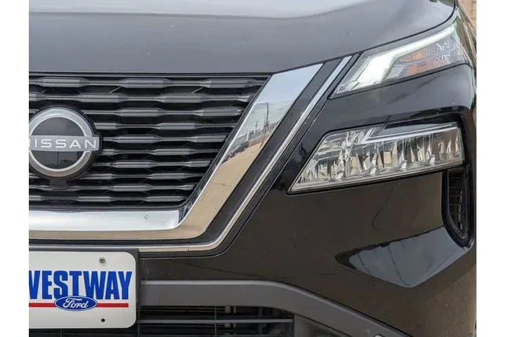 $18499 : Nissan Rogue 2023 SV 4dr Cro image 9