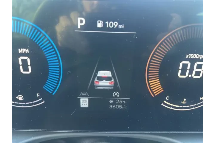 $27903 : Hyundai TUCSON 2025 AWD SE 4 image 5