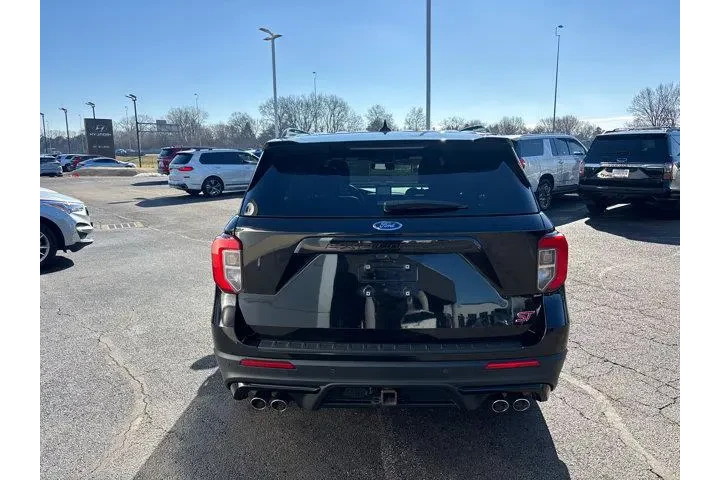 $28985 : Ford Explorer 2020 AWD ST 4d image 6