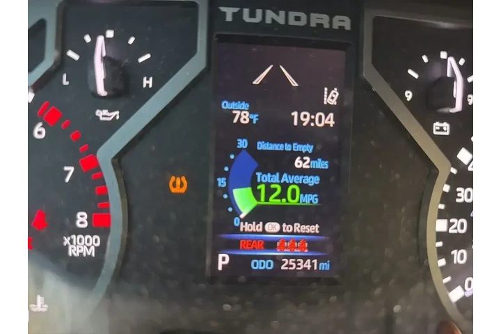 $39592 : Toyota Tundra 2023 4x4 SR5 4 image 4