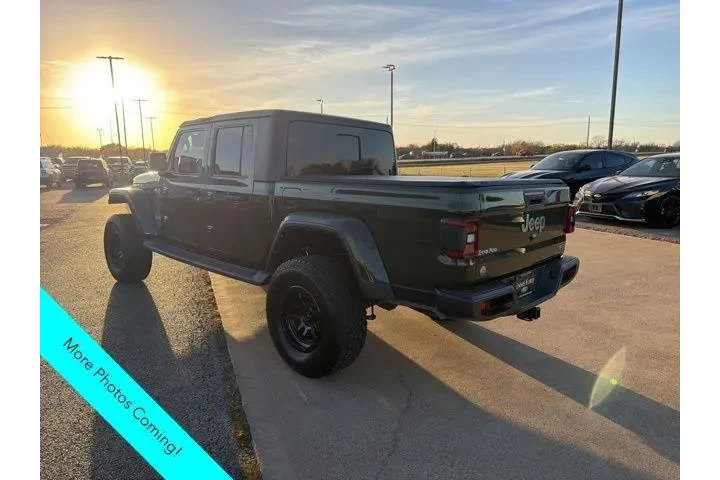 $29995 : Jeep Gladiator 2021 4x4 Over image 8
