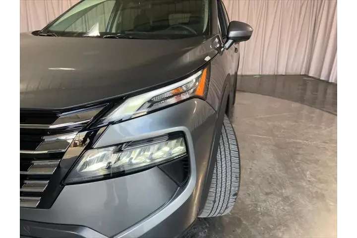 $24499 : Nissan Rogue 2026 SV 4dr Cro image 9