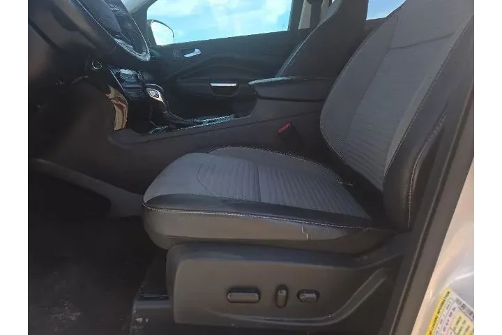 $13852 : Ford Escape 2019 SE 4dr SUV image 5