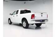 $25998 : Ram 1500 Classic 2024 4x2 SL thumbnail