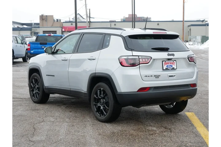 $24990 : Jeep Compass 2025 4x4 Latitu image 3