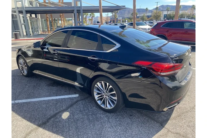 $11882 : Hyundai Genesis 2015 3.8L 4d image 7