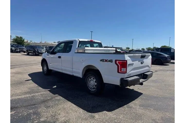 $18982 : Ford F-150 2017 4x4 XL 4dr S image 5