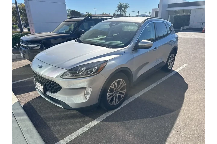 $21900 : Ford Escape 2022 SEL 4dr SUV image 9