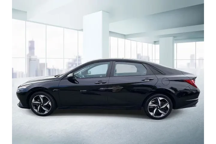 $16911 : Hyundai ELANTRA 2023 SEL 4dr image 2