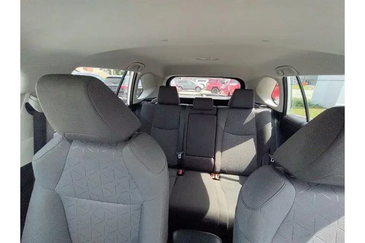 $20888 : Toyota RAV4 2021 XLE 4dr SUV image 8