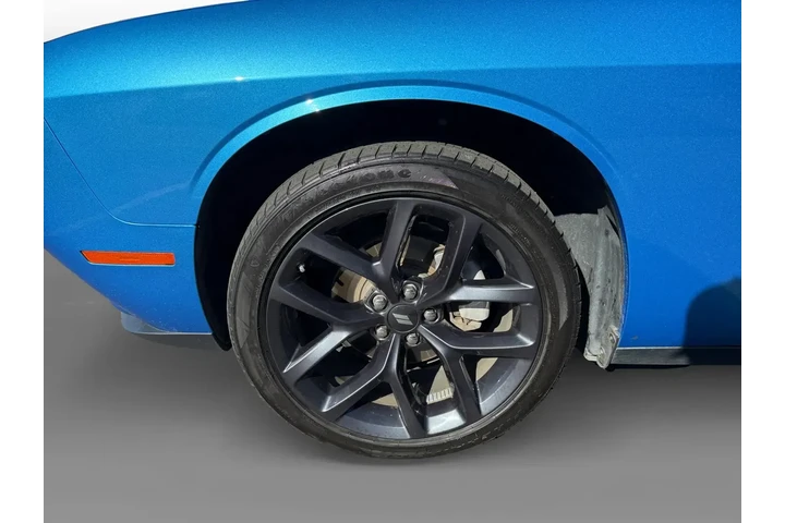 $23582 : Dodge Challenger 2023 SXT 2d image 9