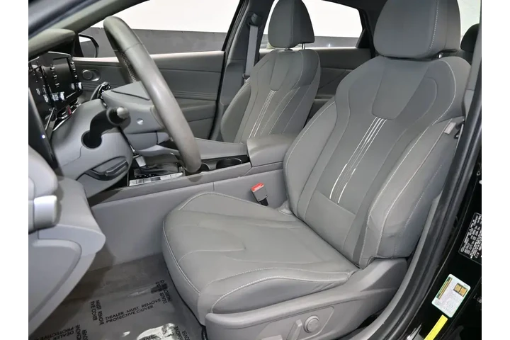 $15999 : Hyundai ELANTRA 2022 SEL 4dr image 10