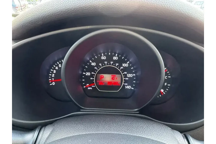$9990 : Kia Soul 2015 + 4dr Crossove image 7