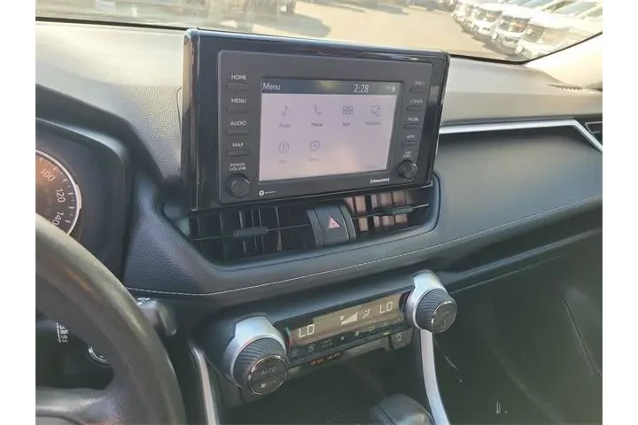 $28990 : Toyota RAV4 2022 XLE 4dr SUV image 8