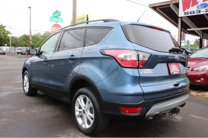 $11995 : 2018 Escape SE 4WD image 4