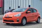 $9990 : 2014 Prius c Three thumbnail