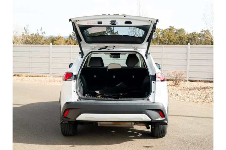 $30874 : 2024 Corolla Cross XLE image 6