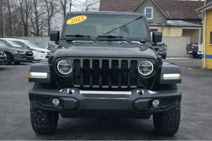 $32995 : 2022 Gladiator Willys image 3