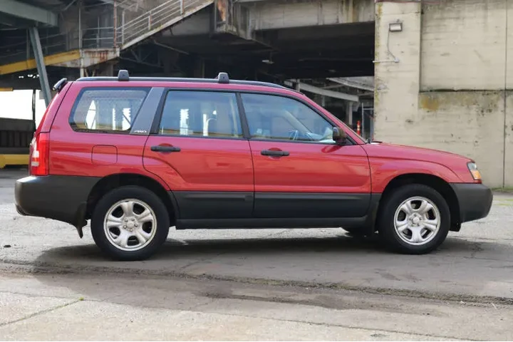 $7988 : 2003 Forester X image 9