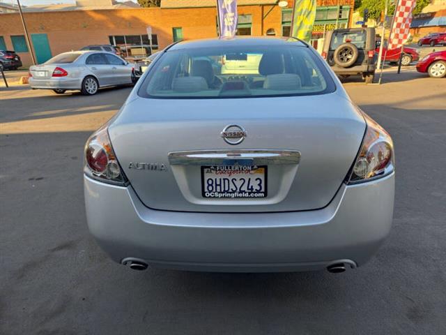 $8995 : 2010 Altima 2.5 image 8