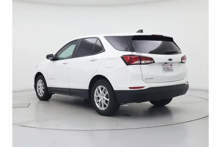 $18998 : Chevrolet Equinox 2022 LS 4d image 2