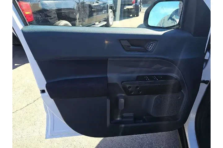 $23999 : Ford Maverick 2025 XL 4dr Su image 9