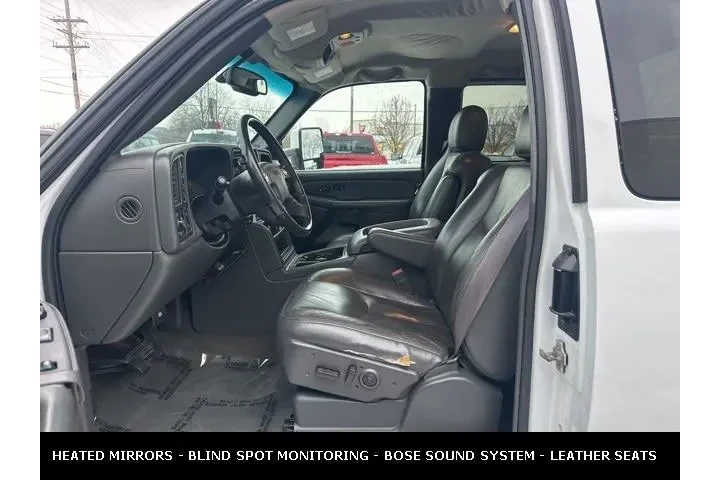 $11995 : GMC Sierra 2500HD 2004 4dr E image 2