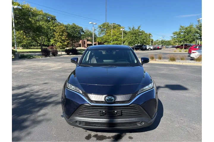 $25979 : 2021 Venza image 7