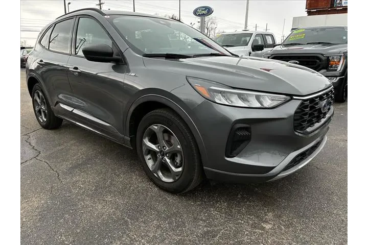 $28988 : Ford Escape 2024 AWD ST-Line image 3