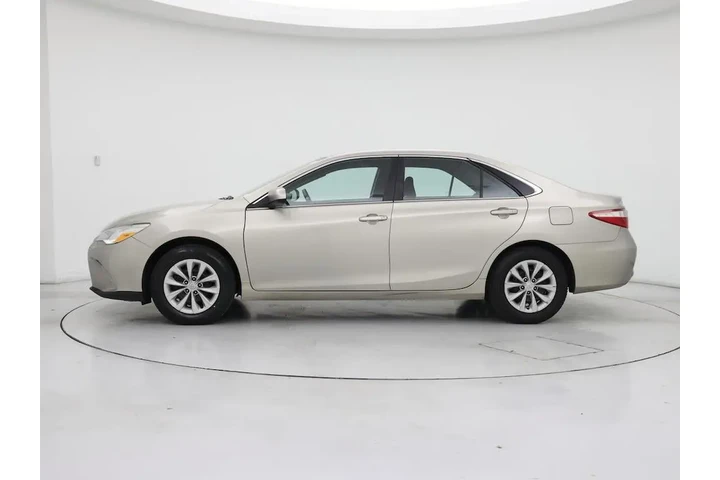 $17998 : Toyota Camry 2017 LE 4dr Sed image 3