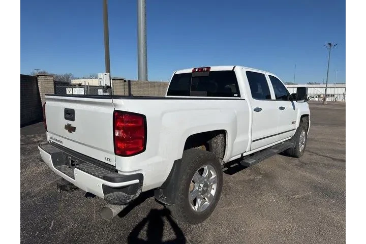 $39982 : Chevrolet Silverado 2500HD 2 image 7