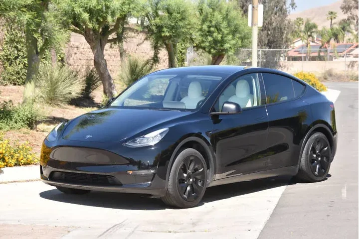 $29999 : 2022 Model Y Long Range image 10