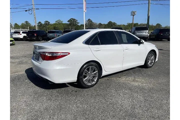 $12981 : Toyota Camry 2015 LE 4dr Sed image 2