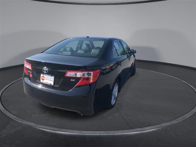 $9600 : PRE-OWNED 2014 TOYOTA CAMRY SE image 8