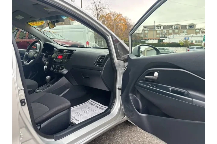 $4499 : 2014 Rio 5-Door LX image 8