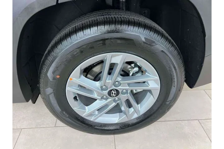 $30649 : Hyundai TUCSON 2026 AWD SE 4 image 8