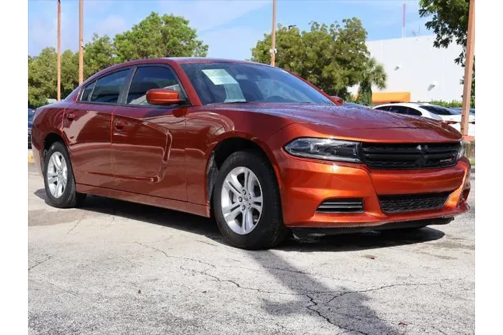 $19490 : Dodge Charger 2022 SXT 4dr S image 2