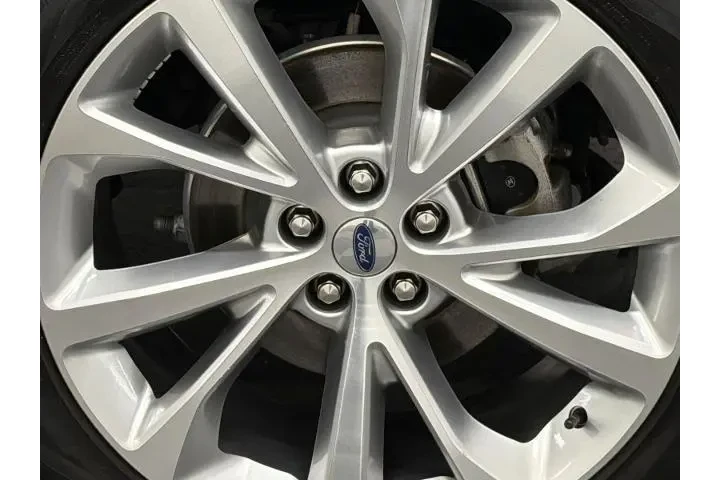 $40000 : Ford Explorer 2023 AWD Plati image 5