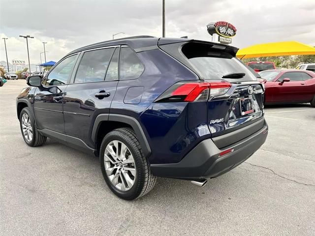 $26995 : Pre-Owned 2020 RAV4 XLE Premi image 8