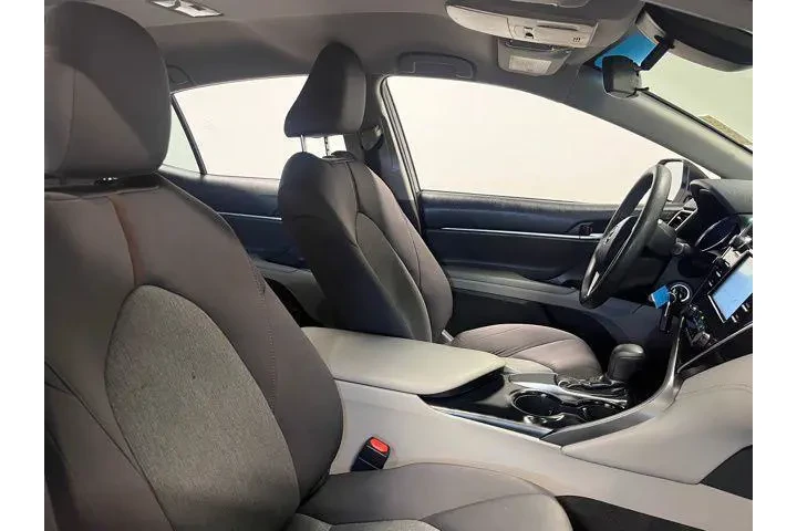 $19997 : Toyota Camry 2018 LE 4dr Sed image 10