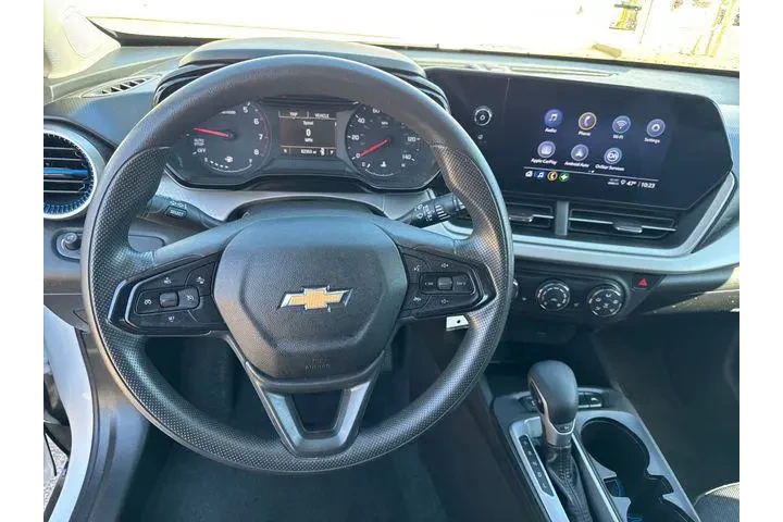 $17990 : Chevrolet Trax 2024 LS 4dr C image 9