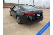 $19987 : Nissan Altima 2024 2.5 SV 4d thumbnail