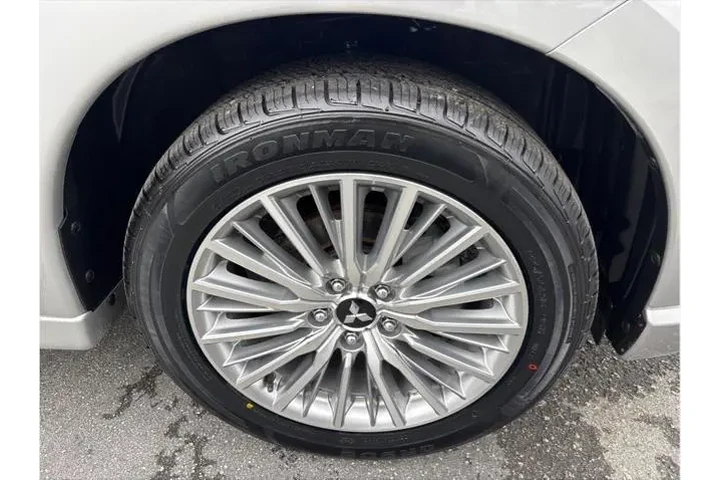 $18498 : Mitsubishi Outlander PHEV 20 image 8