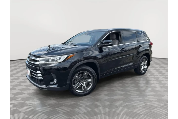 $28888 : Silver Certified 2019 Highlan image 1