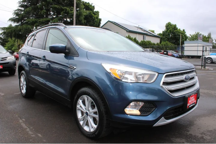 $11995 : 2018 Escape SE 4WD image 8