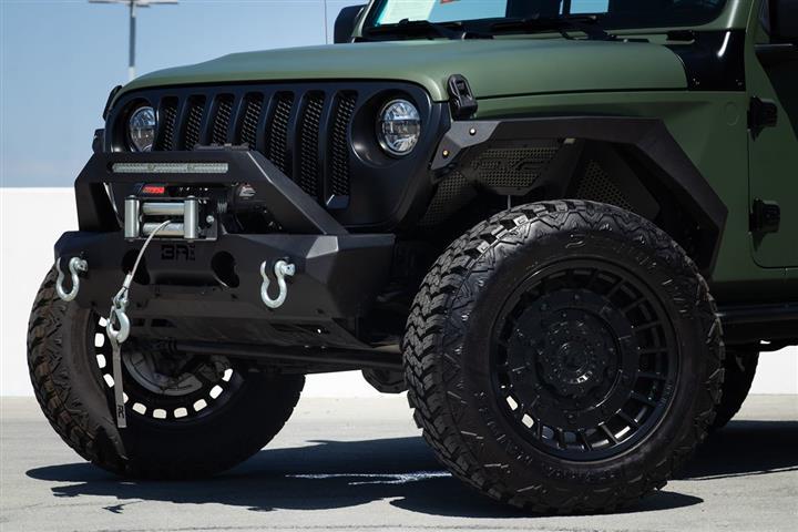 2020 Wrangler Unlimited Sport image 3