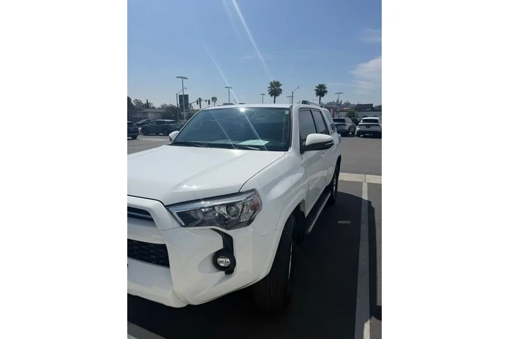 $39900 : Toyota 4Runner 2022 4x2 SR5 image 9