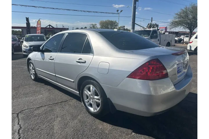 2006 Accord EX w/Leather image 9