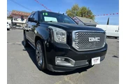 2015 GMC Yukon Denali thumbnail