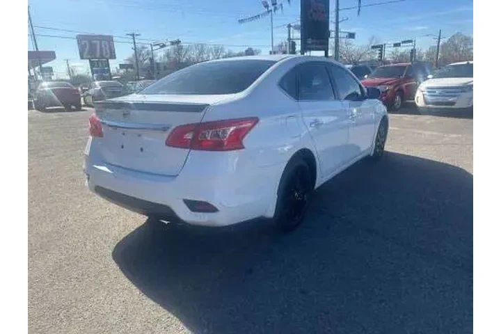 2018 Sentra SL image 7